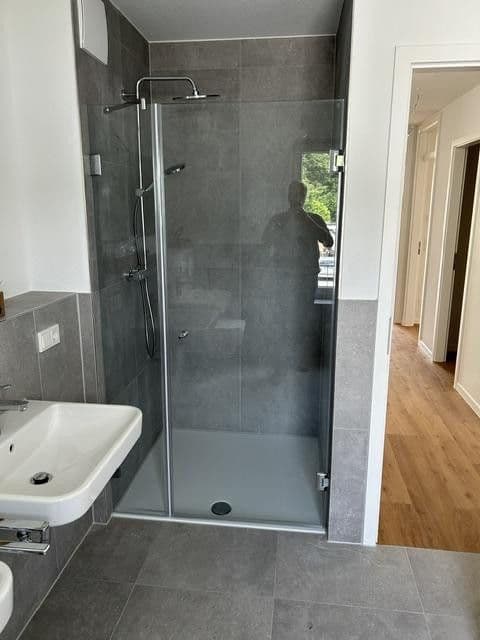 Prenájom domu 189 m², pozemek 199 m², Rheydter Straße 176 a, Korschenbroich, Severné Porýnie - Westfálsko Prenájom domu 189 m², pozemek 199 m², Rheydter Straße 176 a, Korschenbroich, Severné Porýnie - Westfálsko