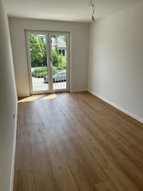 Prenájom domu 189 m², pozemek 199 m², Rheydter Straße 176 a, Korschenbroich, Severné Porýnie - Westfálsko Prenájom domu 189 m², pozemek 199 m², Rheydter Straße 176 a, Korschenbroich, Severné Porýnie - Westfálsko