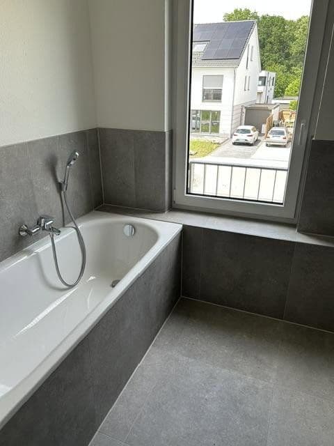 Prenájom domu 189 m², pozemek 199 m², Rheydter Straße 176 a, Korschenbroich, Severné Porýnie - Westfálsko Prenájom domu 189 m², pozemek 199 m², Rheydter Straße 176 a, Korschenbroich, Severné Porýnie - Westfálsko