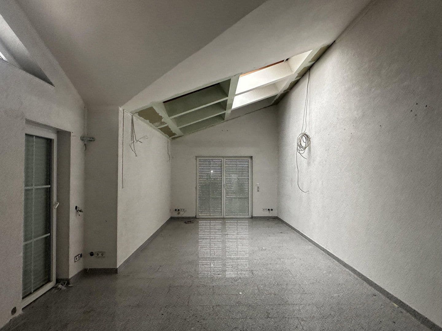 Predaj domu 204 m², pozemek 563 m², Kronau, Bádensko-Wurttembersko Predaj domu 204 m², pozemek 563 m², Kronau, Bádensko-Wurttembersko