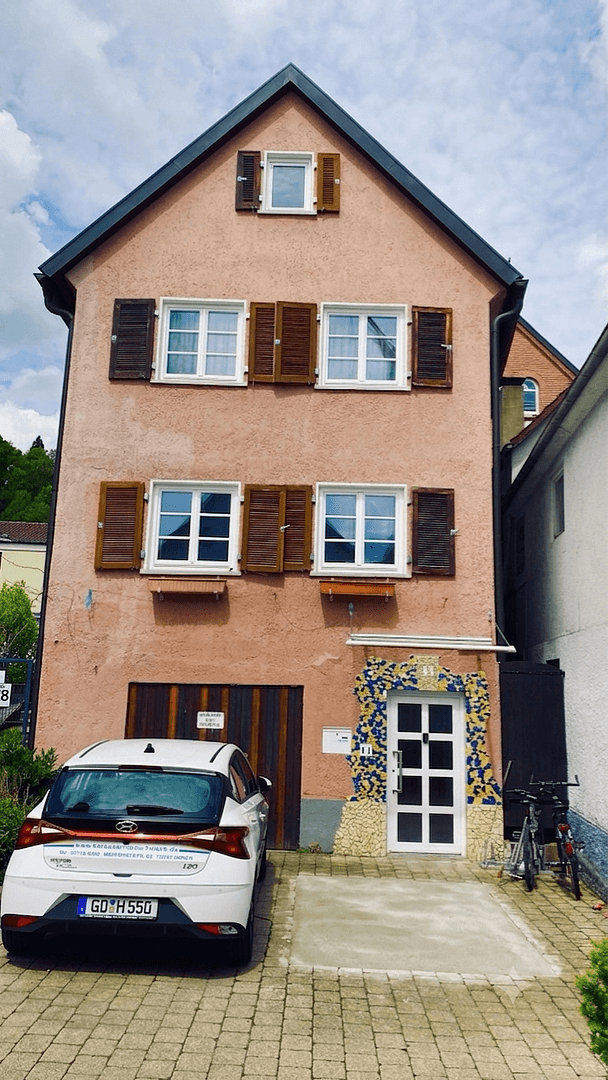 Predaj domu 137 m², pozemek 118 m², Schwäbisch Gmünd, Bádensko-Wurttembersko Predaj domu 137 m², pozemek 118 m², Schwäbisch Gmünd, Bádensko-Wurttembersko