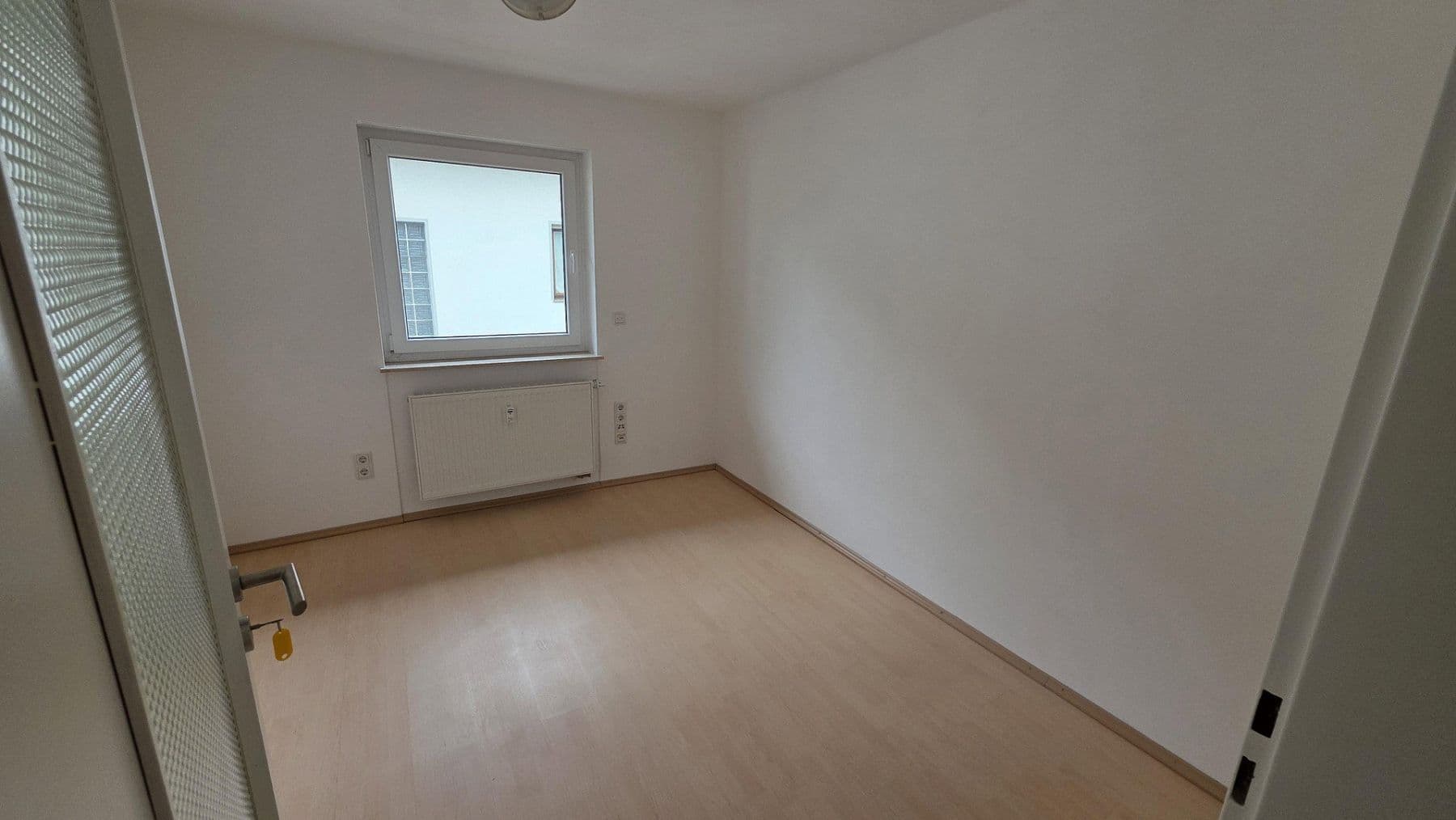 Prenájom bytu 3-izbový 81 m², Schifferstadt, Porýnie-Falcko Prenájom bytu 3-izbový 81 m², Schifferstadt, Porýnie-Falcko
