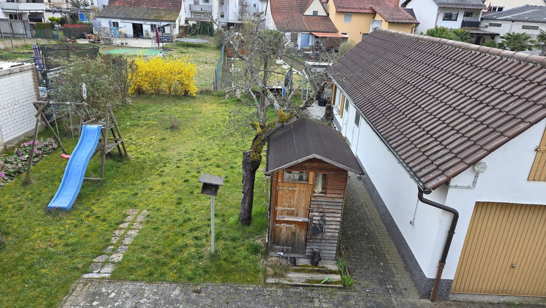 Prenájom bytu 3-izbový 81 m², Schifferstadt, Porýnie-Falcko Prenájom bytu 3-izbový 81 m², Schifferstadt, Porýnie-Falcko