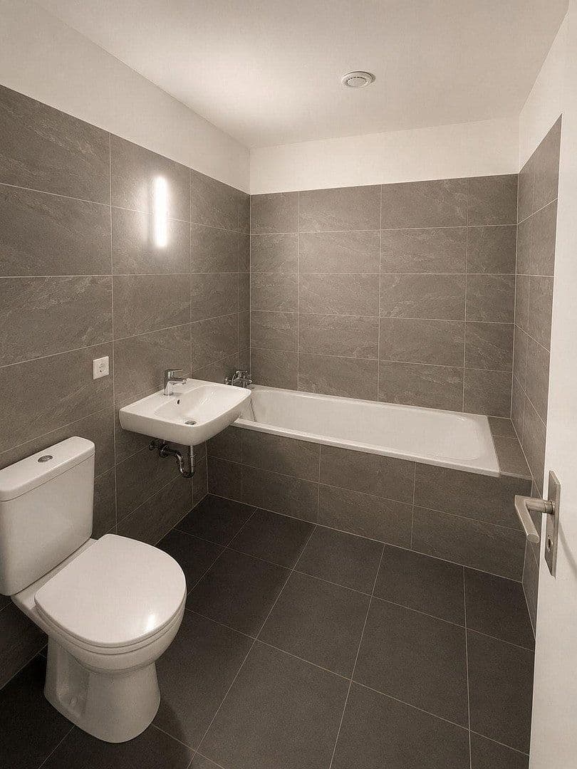 Prenájom bytu 2-izbový 82 m², Hauptstrasse 160, Weil am Rhein, Bádensko-Wurttembersko Prenájom bytu 2-izbový 82 m², Hauptstrasse 160, Weil am Rhein, Bádensko-Wurttembersko