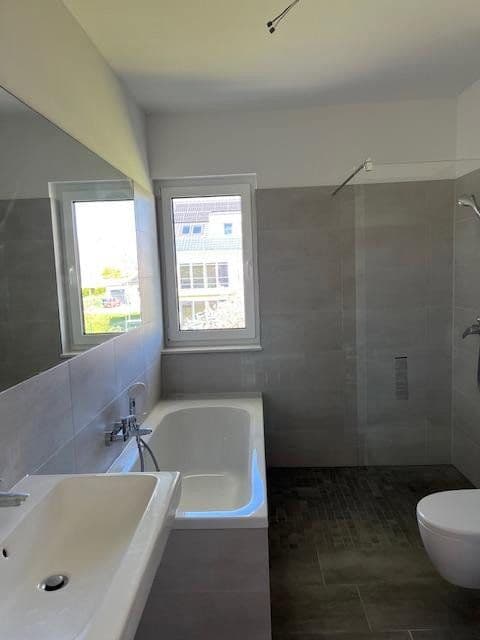 Prenájom bytu 3-izbový 80 m², Mittenwalde, Brandenbursko Prenájom bytu 3-izbový 80 m², Mittenwalde, Brandenbursko