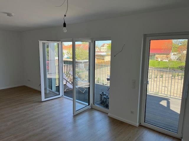 Prenájom bytu 3-izbový 80 m², Mittenwalde, Brandenbursko Prenájom bytu 3-izbový 80 m², Mittenwalde, Brandenbursko