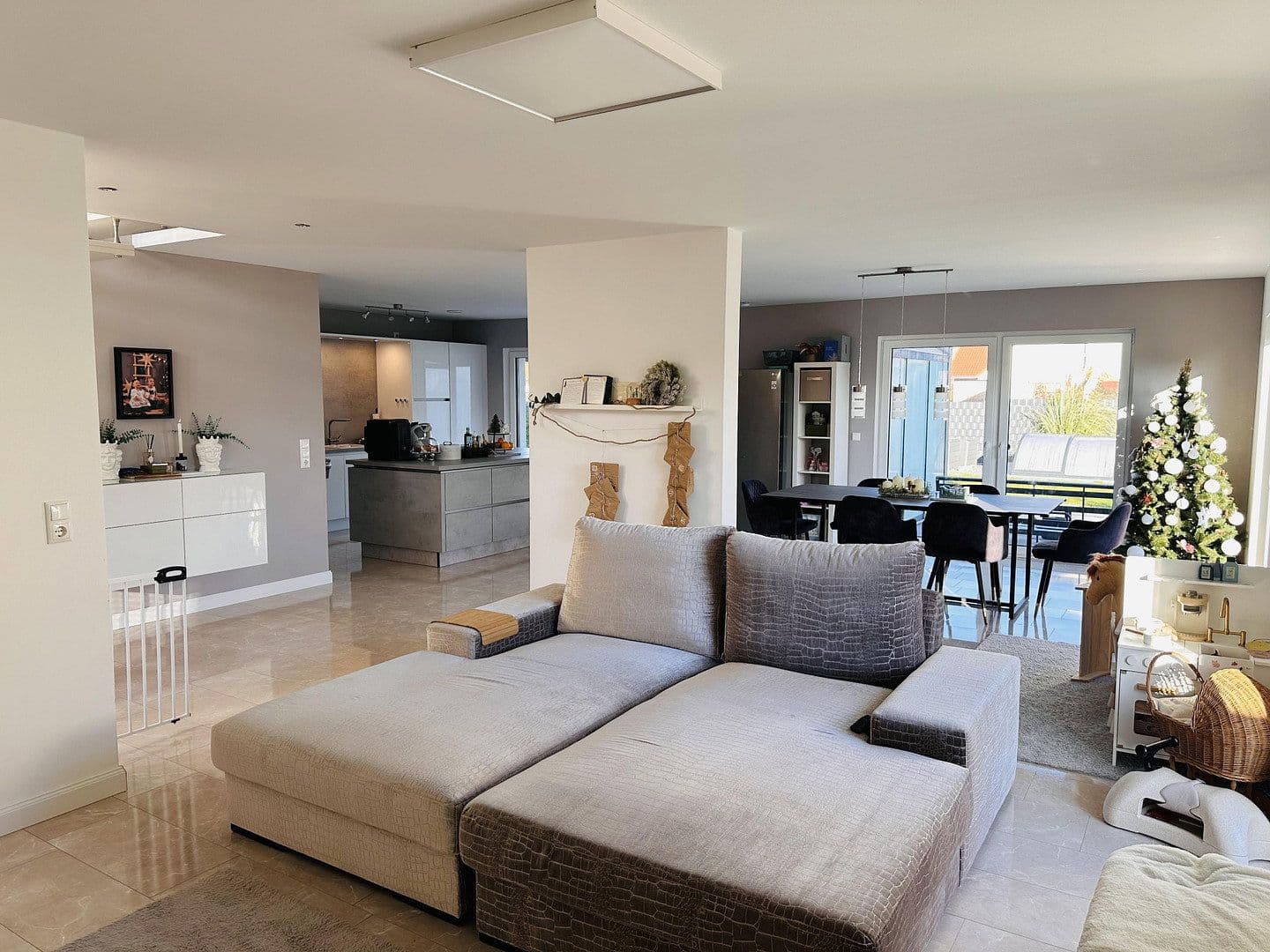 Predaj domu 171 m², pozemek 707 m², Ilsede, Dolné Sasko Predaj domu 171 m², pozemek 707 m², Ilsede, Dolné Sasko