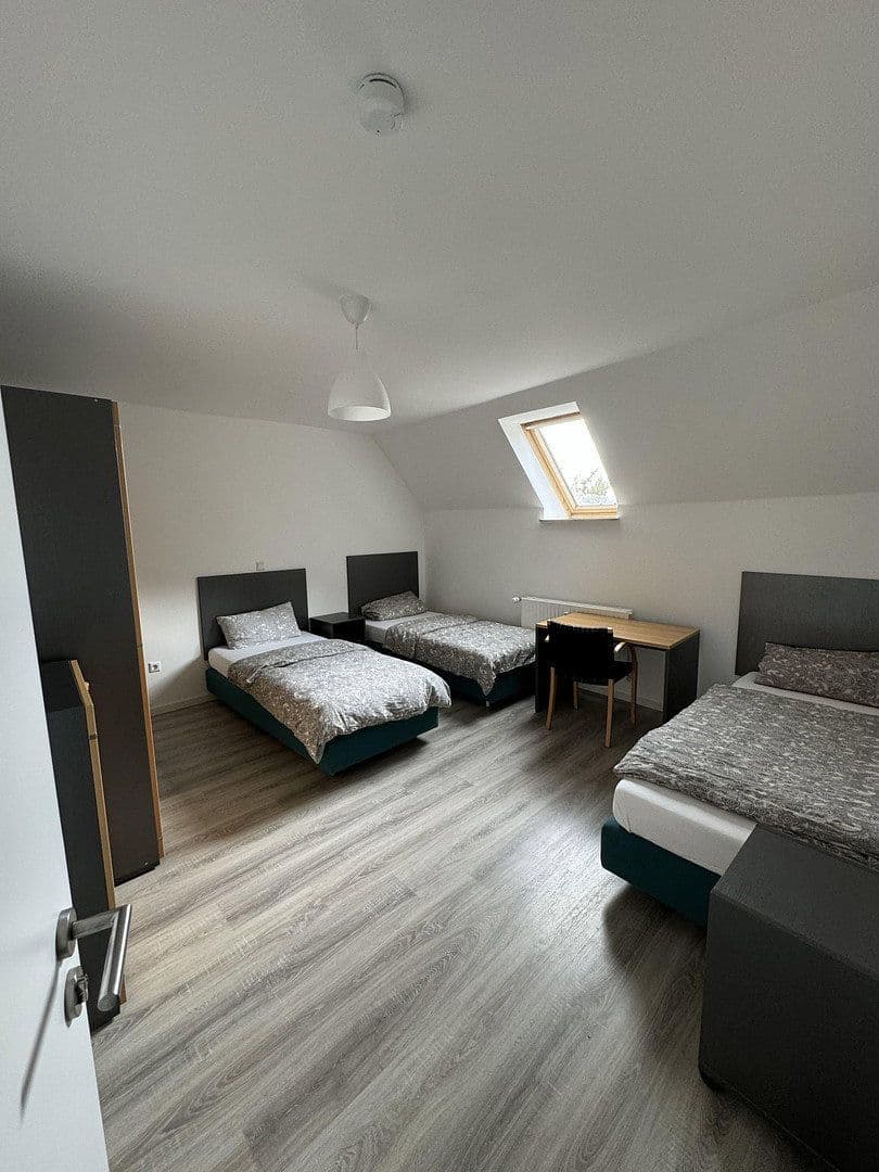Predaj domu 485 m², pozemek 946 m², Springe, Dolné Sasko Predaj domu 485 m², pozemek 946 m², Springe, Dolné Sasko