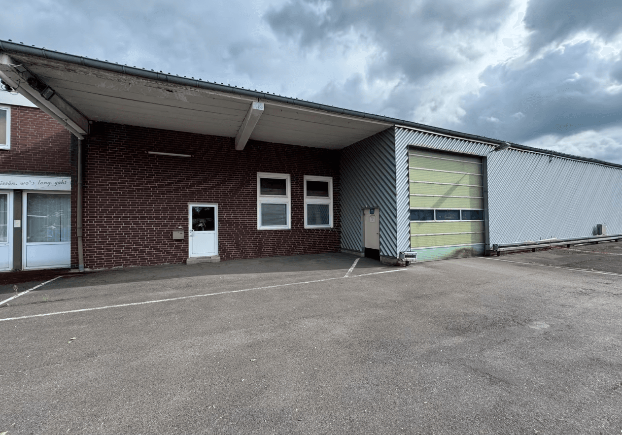 Prenájom nebytového priestoru 310 m², Hermann-Bahlsen-Str 2, Barsinghausen, Dolné Sasko Prenájom nebytového priestoru 310 m², Hermann-Bahlsen-Str 2, Barsinghausen, Dolné Sasko