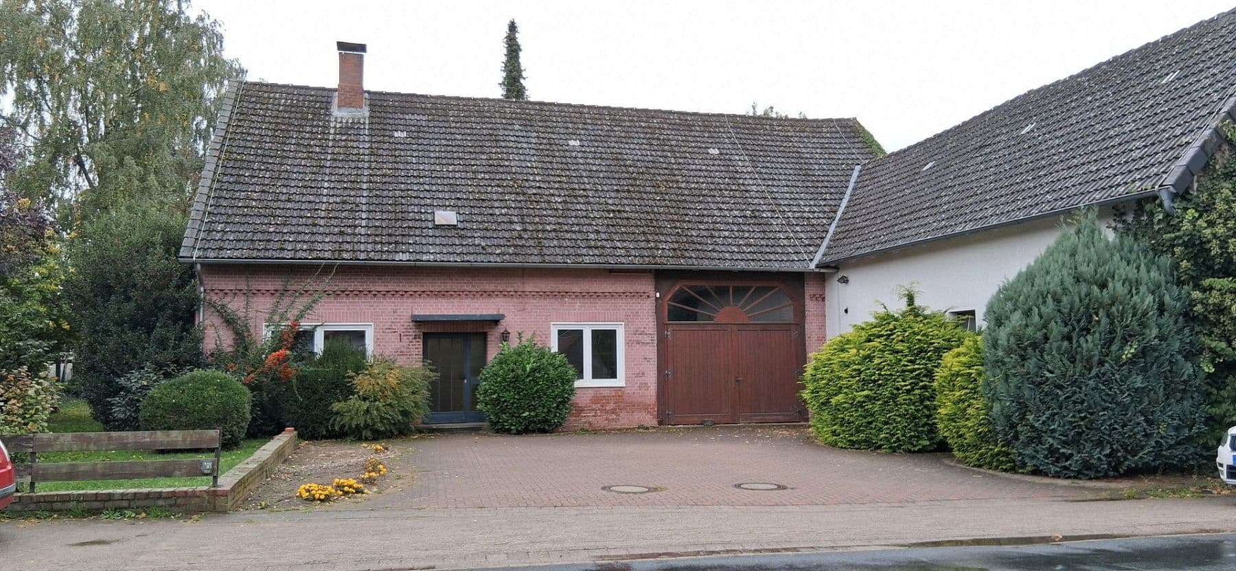 Predaj domu 240 m², pozemek 5.357 m², Okerstr. 84, Schwülper, Dolné Sasko Predaj domu 240 m², pozemek 5.357 m², Okerstr. 84, Schwülper, Dolné Sasko