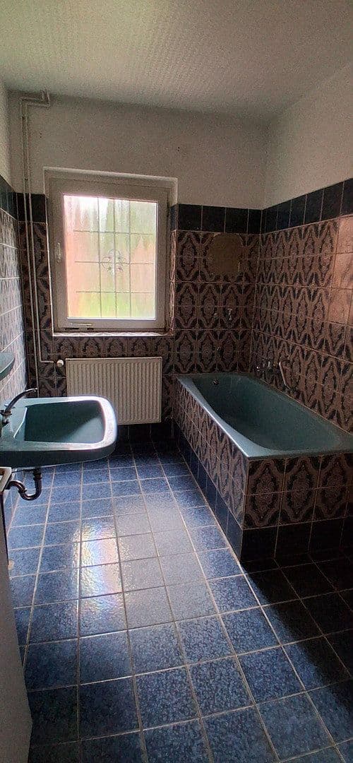 Predaj domu 240 m², pozemek 5.357 m², Okerstr. 84, Schwülper, Dolné Sasko Predaj domu 240 m², pozemek 5.357 m², Okerstr. 84, Schwülper, Dolné Sasko