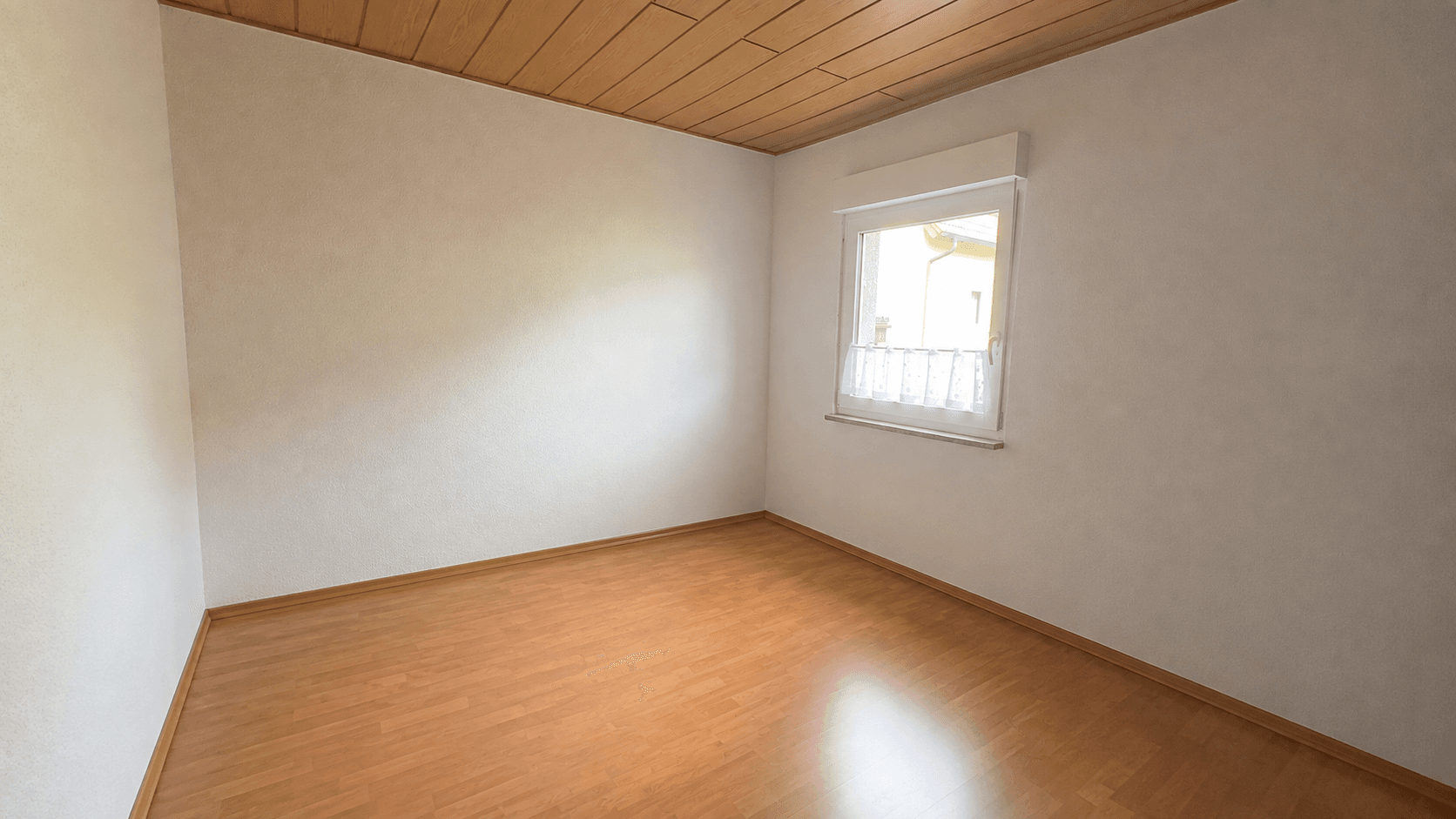Predaj domu 125 m², pozemok 1.085 m², Karl-Keßler-Str. 160, Aalen, Bádensko-Wurttembersko Predaj domu 125 m², pozemok 1.085 m², Karl-Keßler-Str. 160, Aalen, Bádensko-Wurttembersko