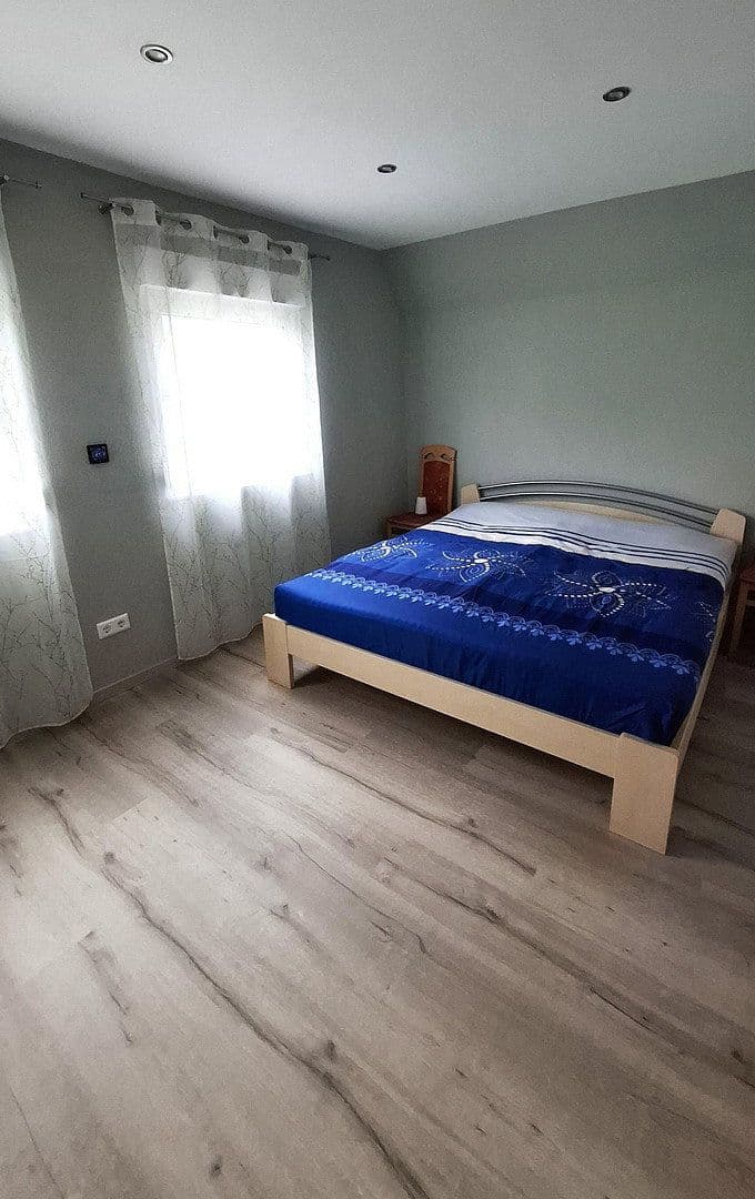 Predaj domu 125 m², pozemek 1.085 m², Karl-Keßler-Str. 160, Aalen, Bádensko-Wurttembersko Predaj domu 125 m², pozemek 1.085 m², Karl-Keßler-Str. 160, Aalen, Bádensko-Wurttembersko
