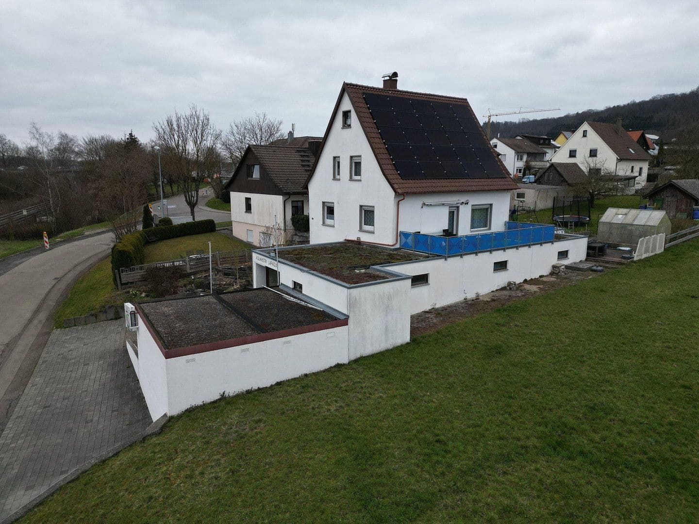 Predaj domu 125 m², pozemek 1.085 m², Karl-Keßler-Str. 160, Aalen, Bádensko-Wurttembersko Predaj domu 125 m², pozemek 1.085 m², Karl-Keßler-Str. 160, Aalen, Bádensko-Wurttembersko