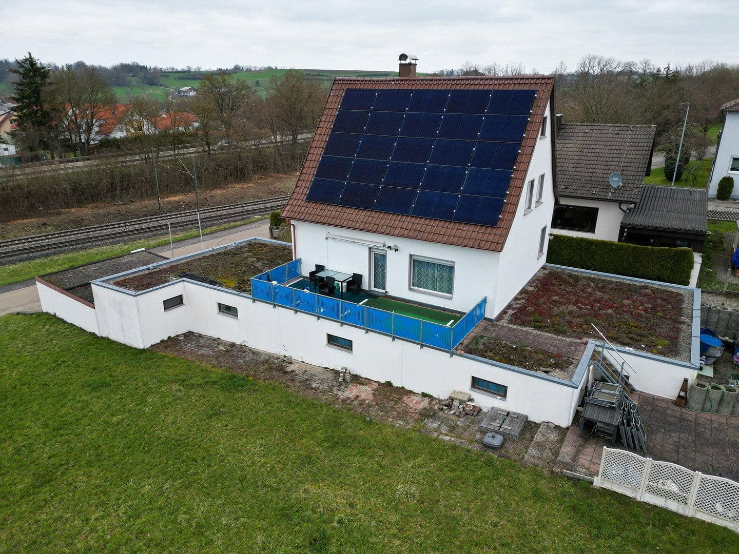 Predaj domu 125 m², pozemek 1.085 m², Karl-Keßler-Str. 160, Aalen, Bádensko-Wurttembersko Predaj domu 125 m², pozemek 1.085 m², Karl-Keßler-Str. 160, Aalen, Bádensko-Wurttembersko