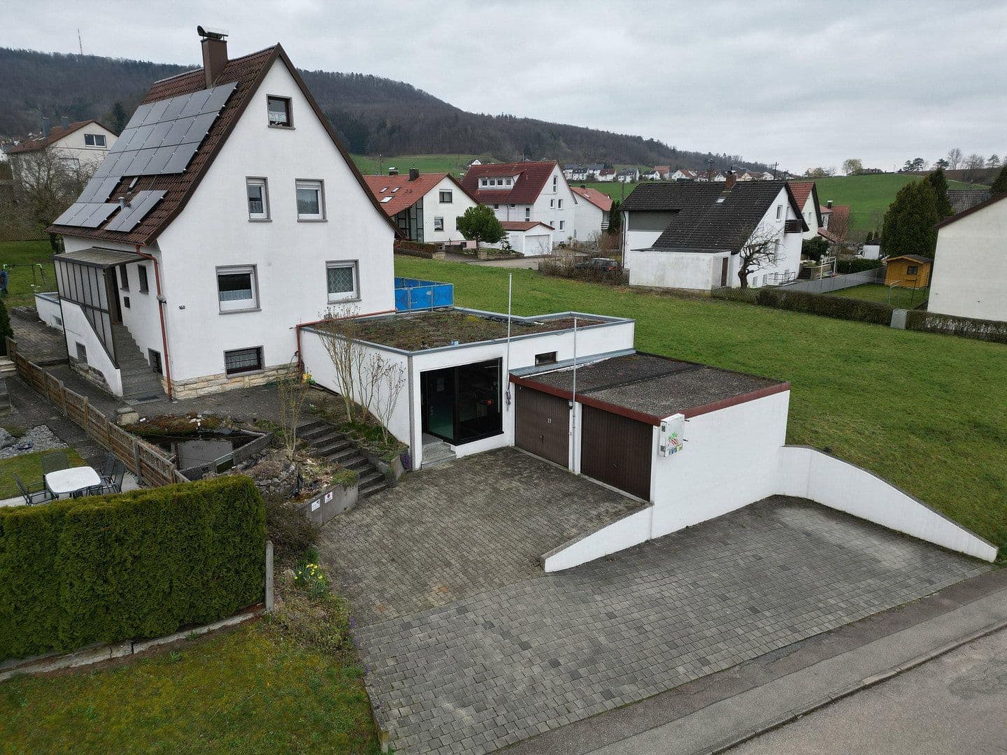 Predaj domu 125 m², pozemek 1.085 m², Karl-Keßler-Str. 160, Aalen, Bádensko-Wurttembersko Predaj domu 125 m², pozemek 1.085 m², Karl-Keßler-Str. 160, Aalen, Bádensko-Wurttembersko