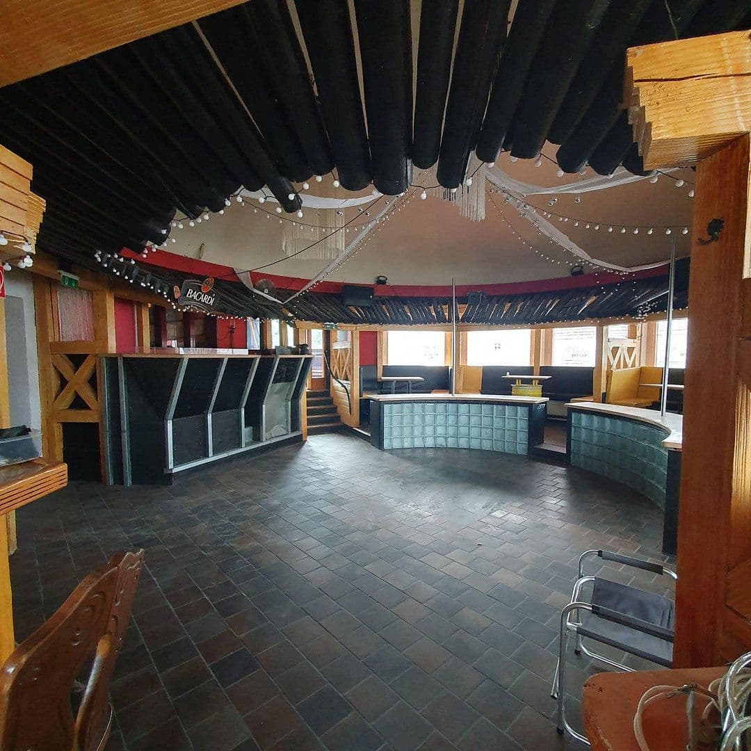 Predaj domu 611 m², pozemek 430 m², Elbingeröderstr. 9, Braunlage, Dolné Sasko Predaj domu 611 m², pozemek 430 m², Elbingeröderstr. 9, Braunlage, Dolné Sasko