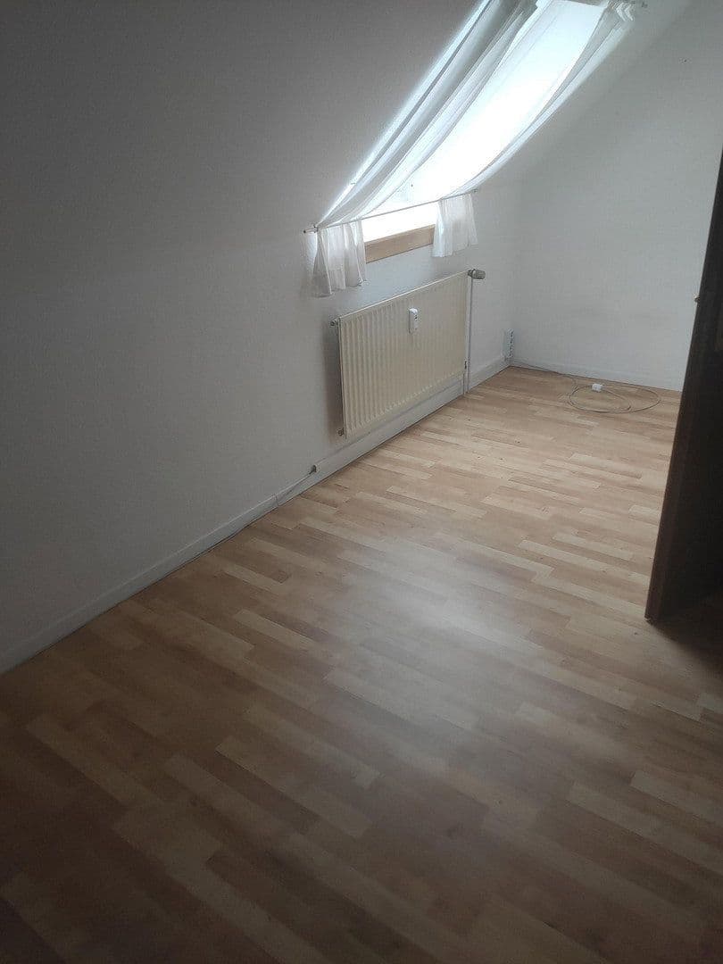 Prenájom bytu 3-izbový 57 m², Peliserkerstraße 51, Aachen, Severné Porýnie - Westfálsko Prenájom bytu 3-izbový 57 m², Peliserkerstraße 51, Aachen, Severné Porýnie - Westfálsko