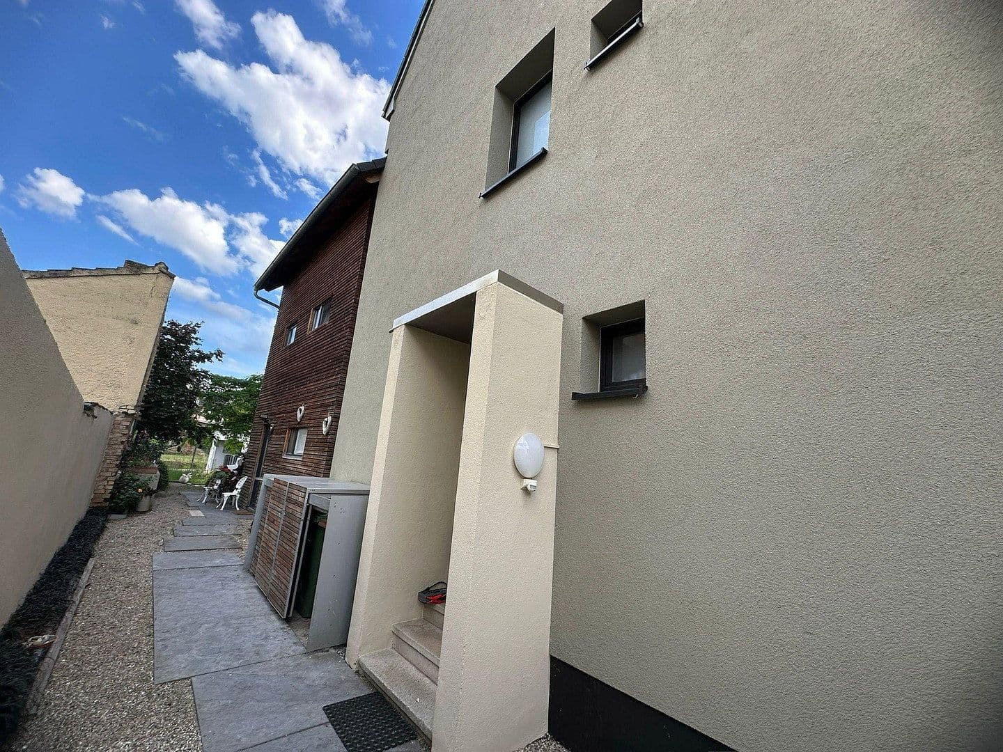 Prenájom bytu 4-izbový 108 m², Rheinauer Str. 34, Brühl, Bádensko-Wurttembersko Prenájom bytu 4-izbový 108 m², Rheinauer Str. 34, Brühl, Bádensko-Wurttembersko