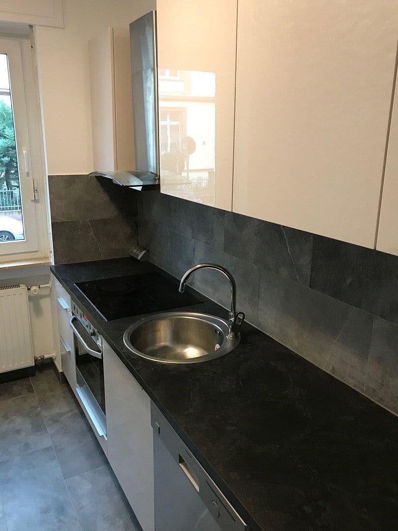 Prenájom bytu 2-izbový 69 m², Ulmenstr 00, Frankfurt am Main, Hesensko Prenájom bytu 2-izbový 69 m², Ulmenstr 00, Frankfurt am Main, Hesensko