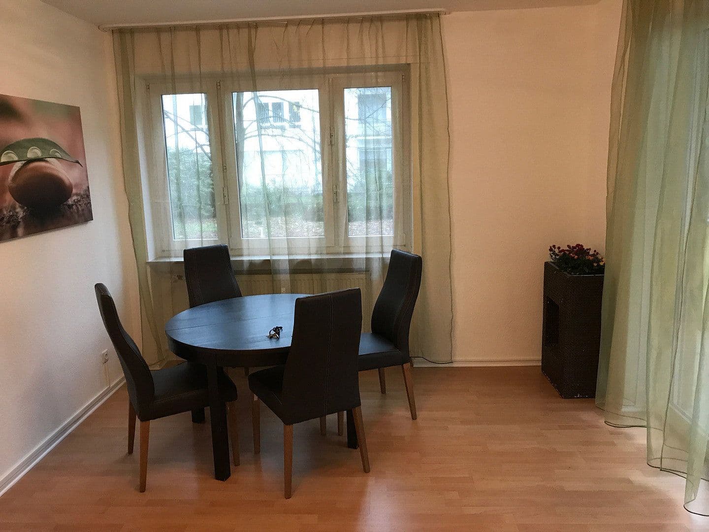 Prenájom bytu 2-izbový 69 m², Ulmenstr 00, Frankfurt am Main, Hesensko Prenájom bytu 2-izbový 69 m², Ulmenstr 00, Frankfurt am Main, Hesensko