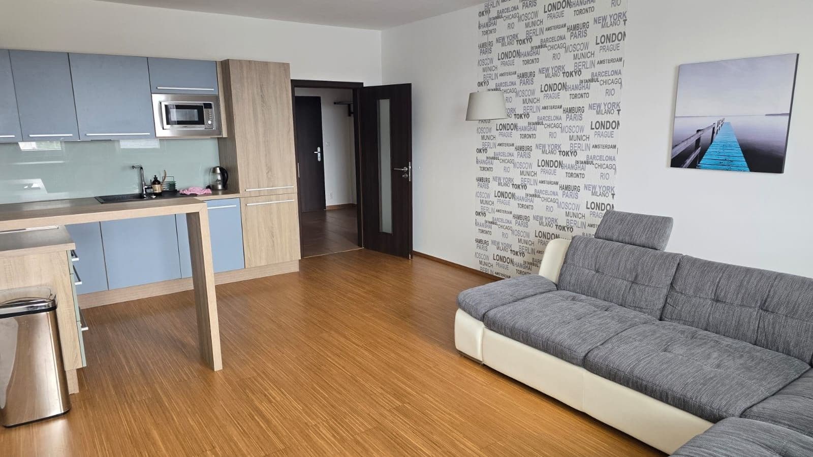 Prenájom bytu 2-izbový 57 m², Jantarová, Ostrava, Moravskoslezský kraj Prenájom bytu 2-izbový 57 m², Jantarová, Ostrava, Moravskoslezský kraj