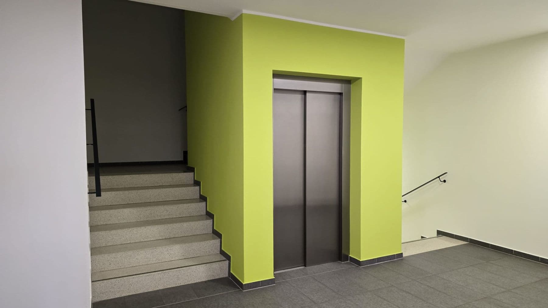 Prenájom bytu 2-izbový 55 m², Jantarová, Ostrava, Moravskoslezský kraj Prenájom bytu 2-izbový 55 m², Jantarová, Ostrava, Moravskoslezský kraj