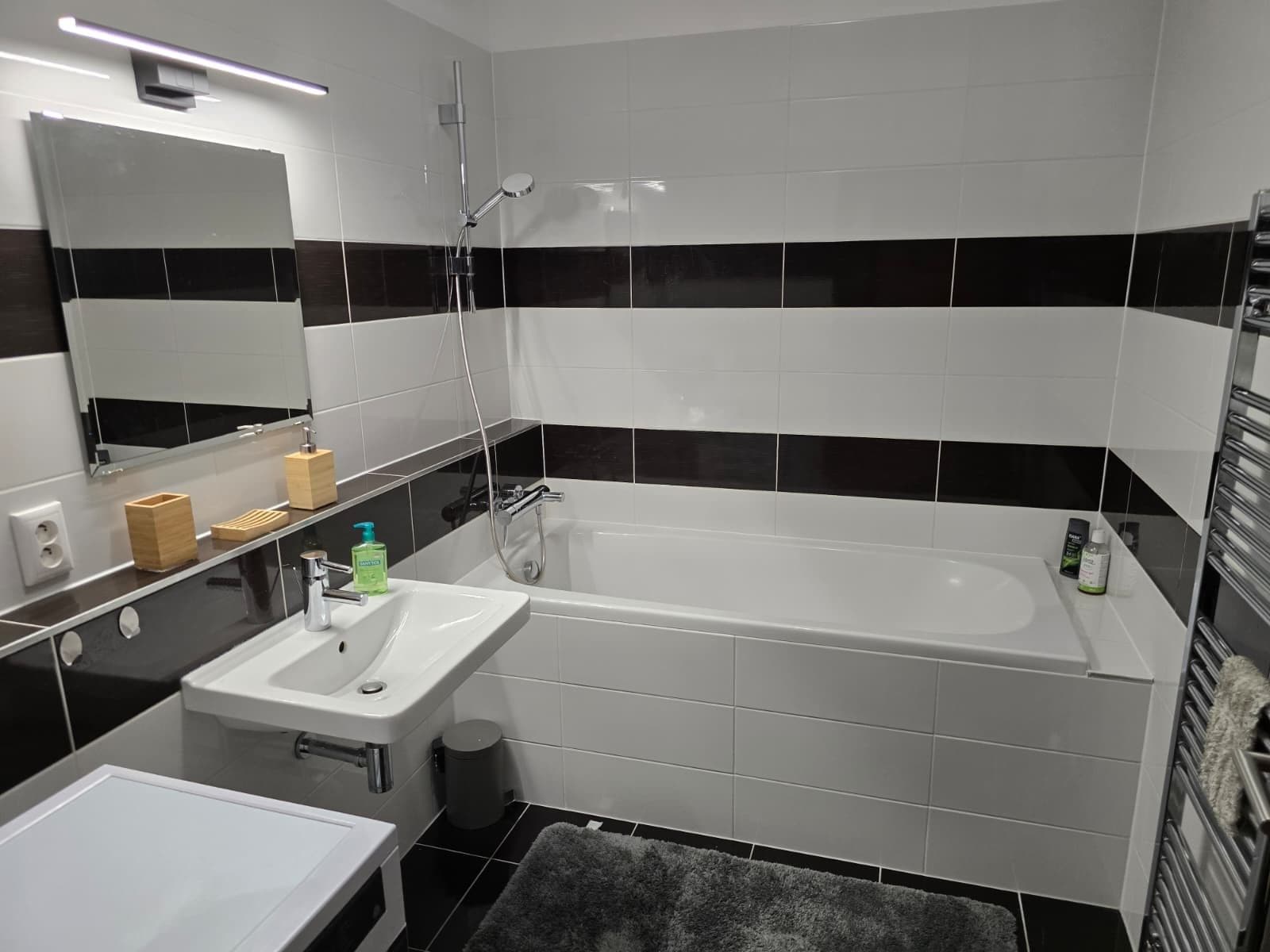Prenájom bytu 2-izbový 55 m², Jantarová, Ostrava, Moravskoslezský kraj Prenájom bytu 2-izbový 55 m², Jantarová, Ostrava, Moravskoslezský kraj