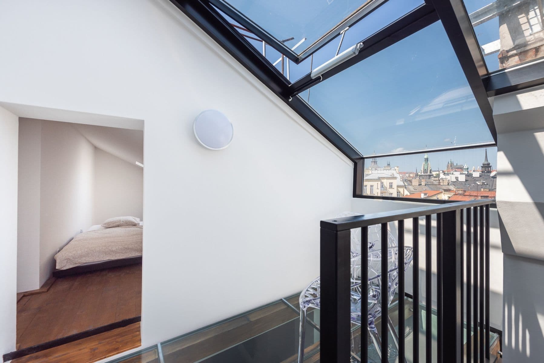 Prenájom bytu 50 m², Staroměstské náměstí, Praha, Praha Prenájom bytu 50 m², Staroměstské náměstí, Praha, Praha