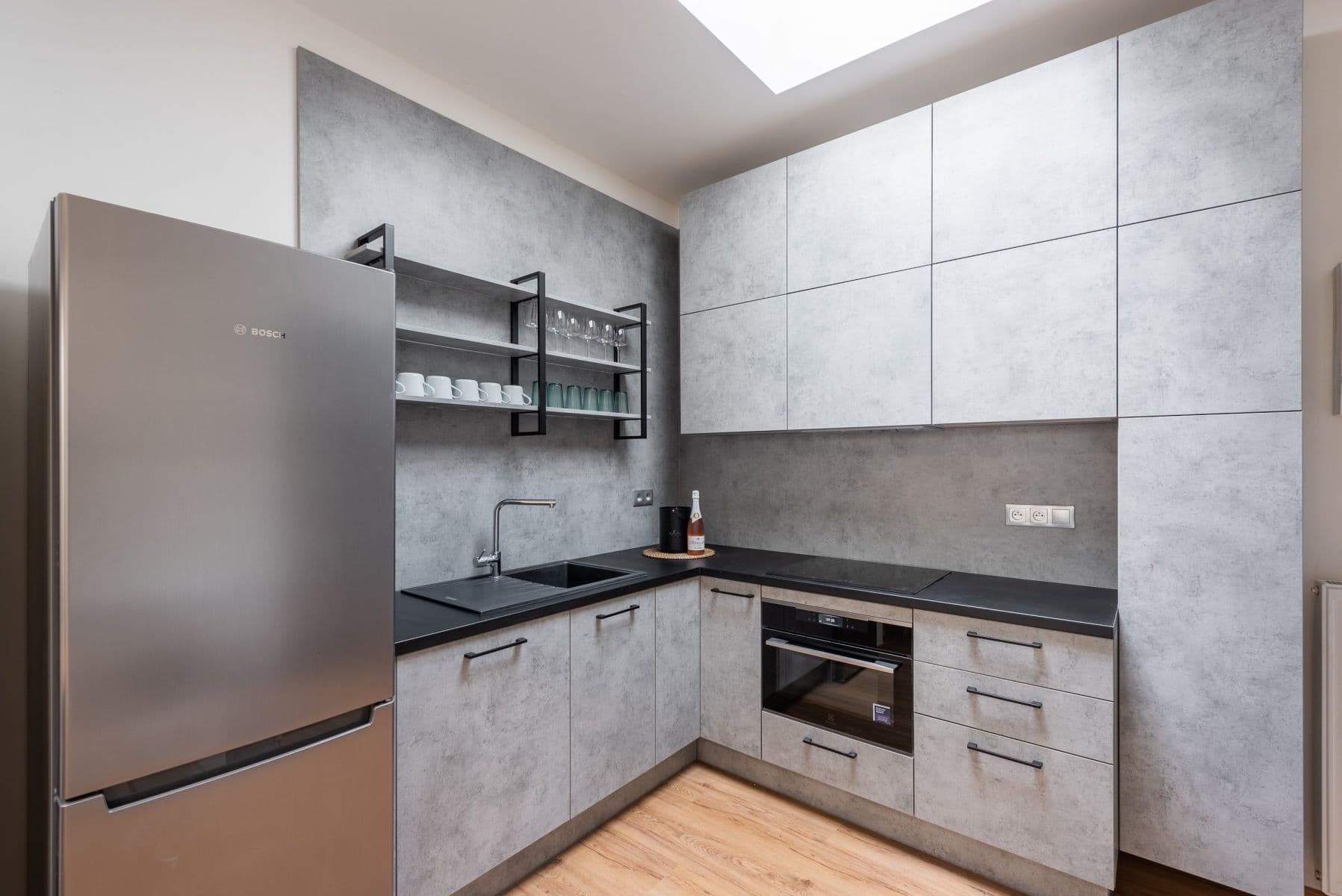 Prenájom bytu 50 m², Staroměstské náměstí, Praha, Praha Prenájom bytu 50 m², Staroměstské náměstí, Praha, Praha