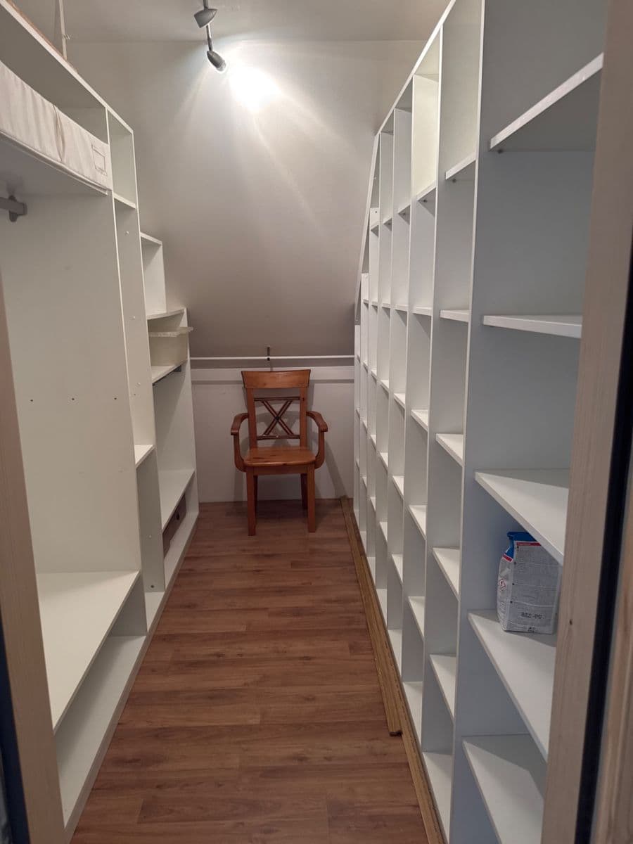 Prenájom bytu 2-izbový 89 m², Povltavská, Klecany, Středočeský kraj Prenájom bytu 2-izbový 89 m², Povltavská, Klecany, Středočeský kraj