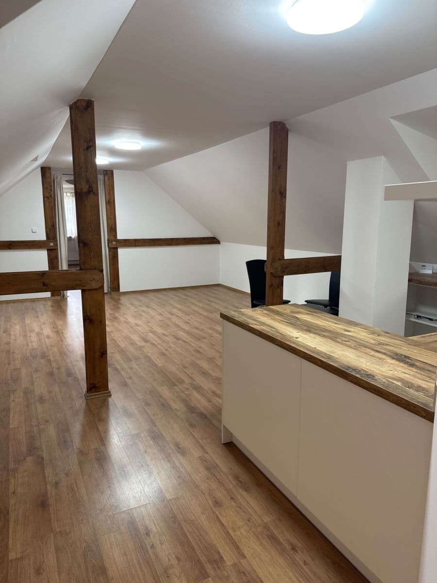 Prenájom bytu 2-izbový 89 m², Povltavská, Klecany, Středočeský kraj Prenájom bytu 2-izbový 89 m², Povltavská, Klecany, Středočeský kraj