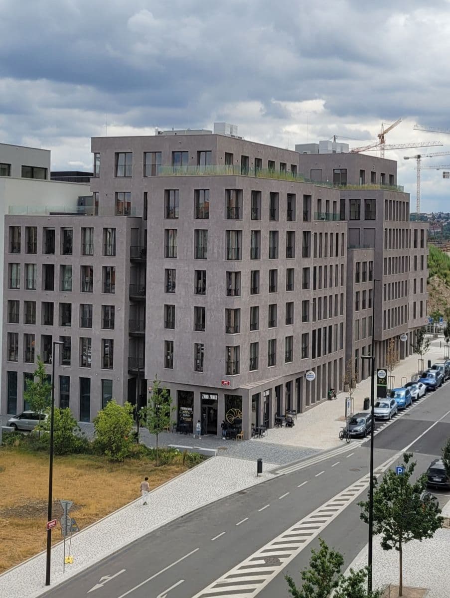 Prenájom garáže 15 m², Praha, Praha Prenájom garáže 15 m², Praha, Praha
