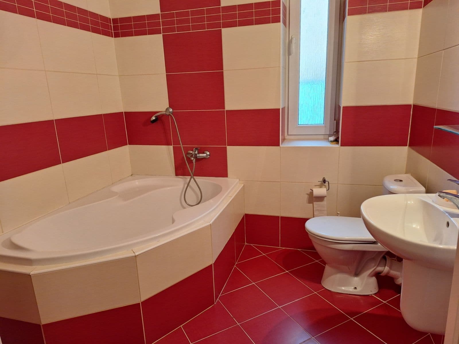 Prenájom bytu 2-izbový 54 m², Služská, Praha, Praha Prenájom bytu 2-izbový 54 m², Služská, Praha, Praha
