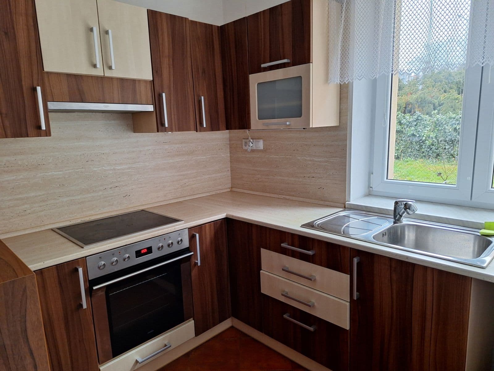 Prenájom bytu 2-izbový 54 m², Služská, Praha, Praha Prenájom bytu 2-izbový 54 m², Služská, Praha, Praha