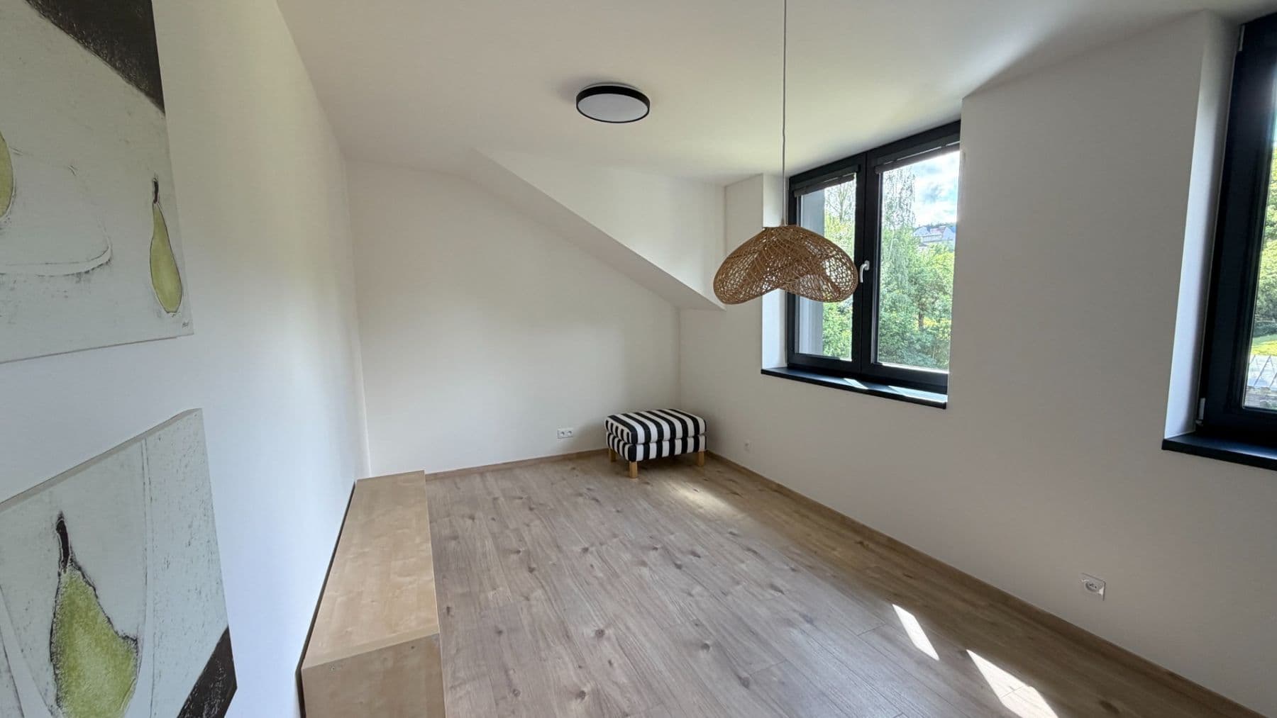 Prenájom bytu 2-izbový 44 m², Nádražní, Hořovice, Středočeský kraj Prenájom bytu 2-izbový 44 m², Nádražní, Hořovice, Středočeský kraj