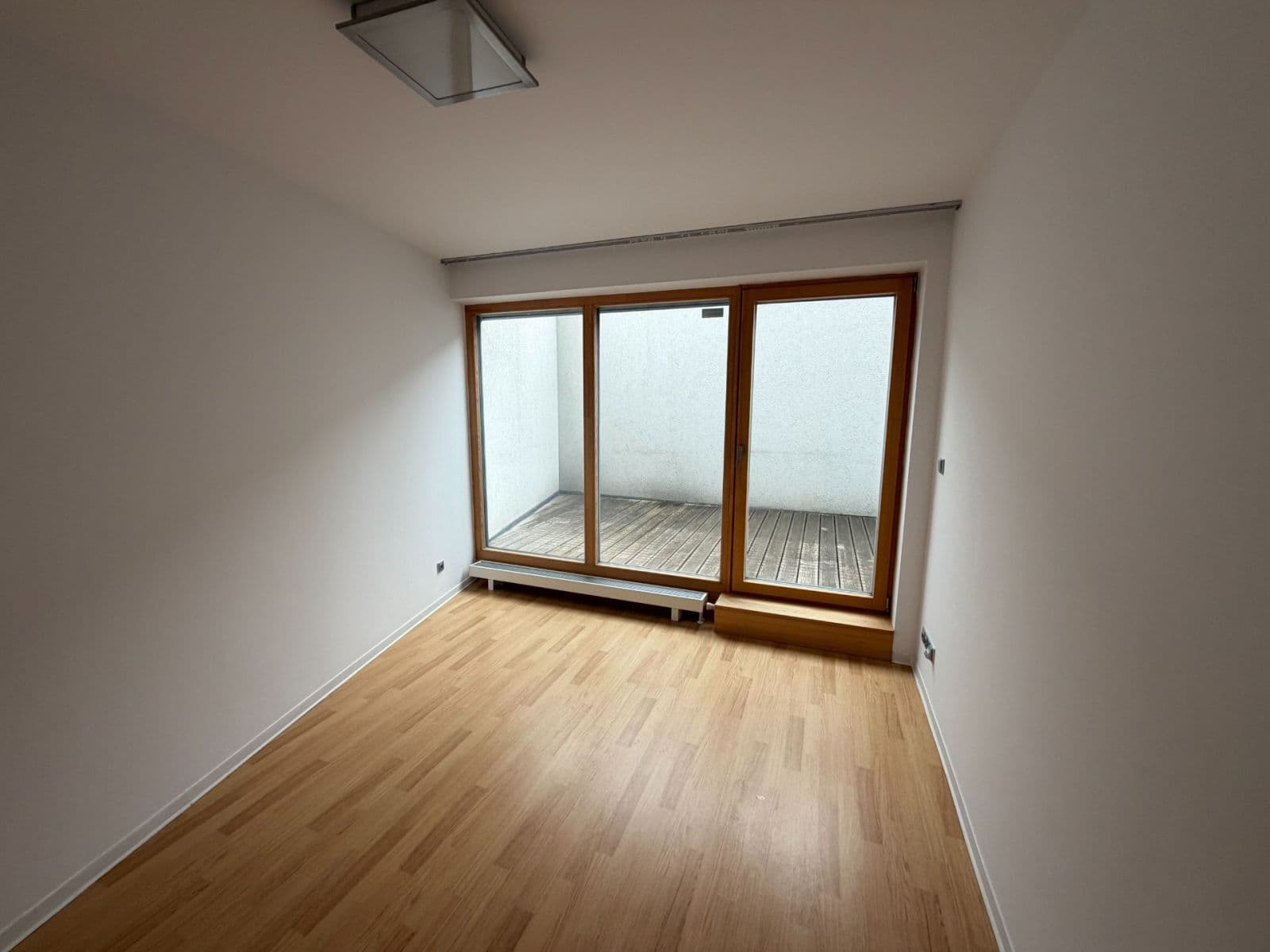Prenájom bytu 2-izbový 42 m², Měšická, Praha, Praha Prenájom bytu 2-izbový 42 m², Měšická, Praha, Praha