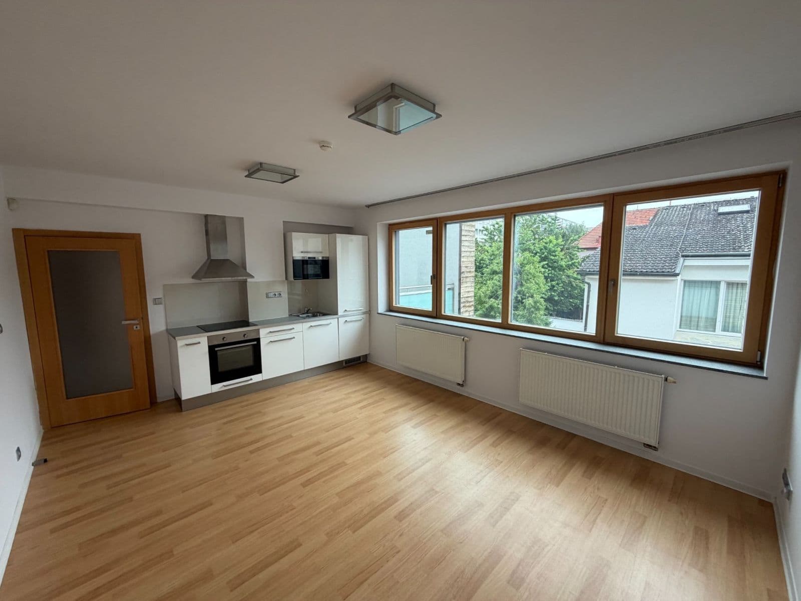 Prenájom bytu 2-izbový 42 m², Měšická, Praha, Praha Prenájom bytu 2-izbový 42 m², Měšická, Praha, Praha