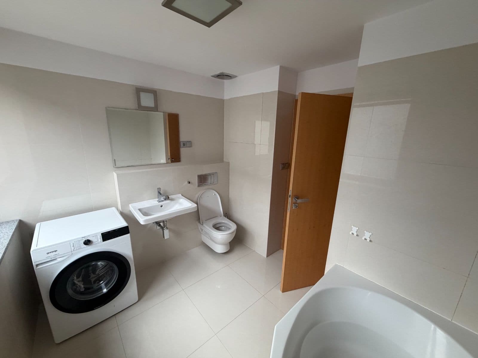Prenájom bytu 2-izbový 42 m², Měšická, Praha, Praha Prenájom bytu 2-izbový 42 m², Měšická, Praha, Praha