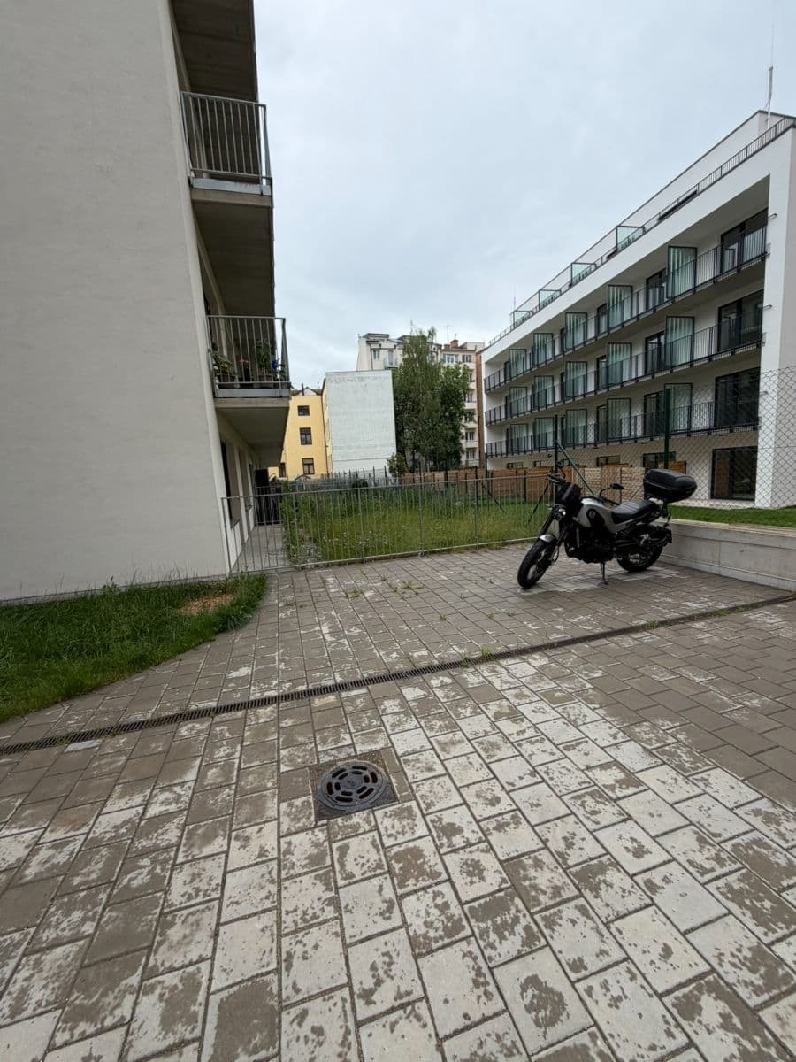 Prenájom bytu 1-izbový 42 m², Spolková, Brno, Jihomoravský kraj Prenájom bytu 1-izbový 42 m², Spolková, Brno, Jihomoravský kraj