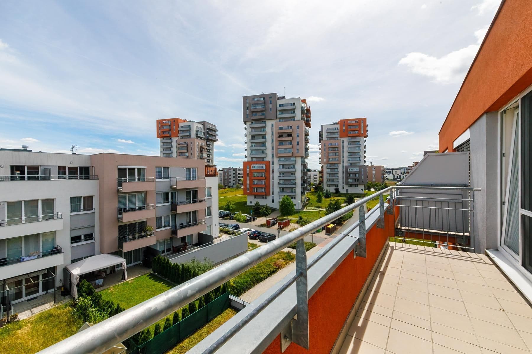 Predaj bytu 2-izbový 65 m², Hlučkova, Praha, Praha Predaj bytu 2-izbový 65 m², Hlučkova, Praha, Praha