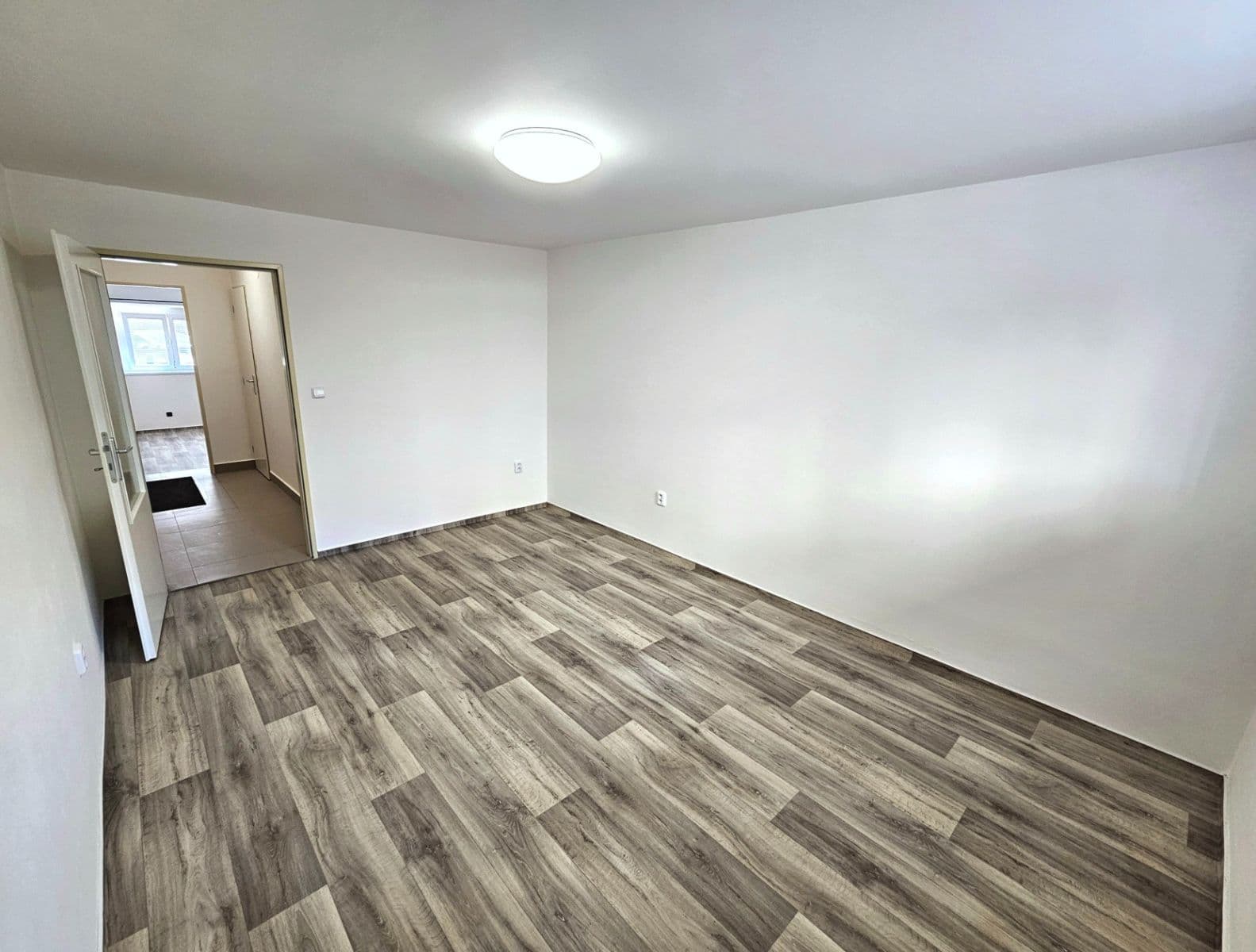Prenájom bytu 1-izbový 39 m², Malátova, Brno, Jihomoravský kraj Prenájom bytu 1-izbový 39 m², Malátova, Brno, Jihomoravský kraj
