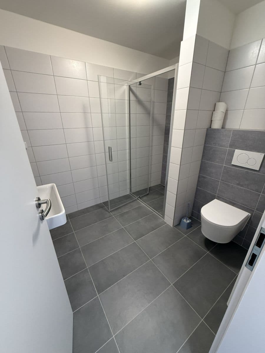 Prenájom bytu 2-izbový 54 m², Lubenská, Rakovník, Středočeský kraj Prenájom bytu 2-izbový 54 m², Lubenská, Rakovník, Středočeský kraj