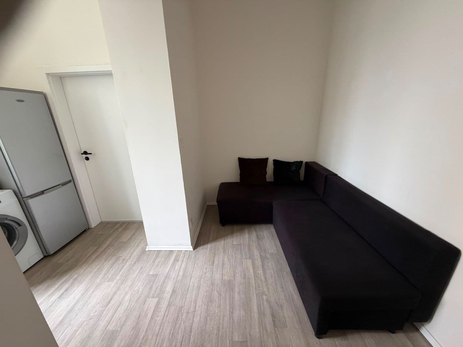 Prenájom bytu 1-izbový 30 m², Sokolská, Praha, Praha Prenájom bytu 1-izbový 30 m², Sokolská, Praha, Praha