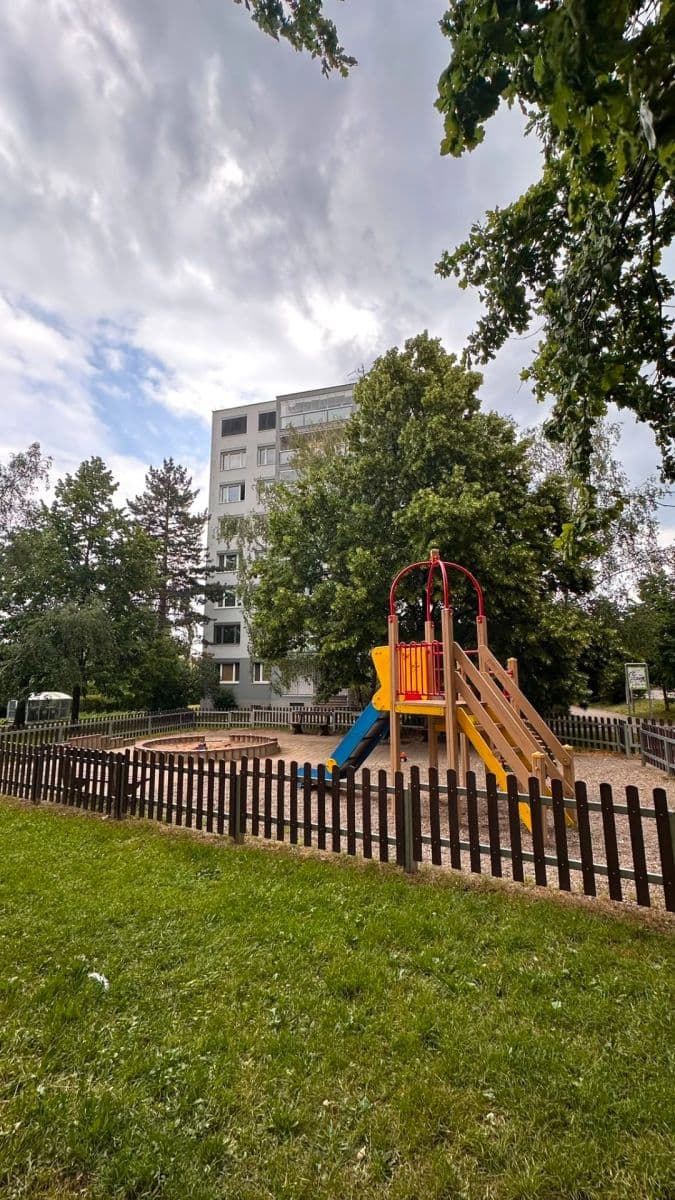 Prenájom bytu 2-izbový 42 m², Na Úlehli, Praha, Praha Prenájom bytu 2-izbový 42 m², Na Úlehli, Praha, Praha