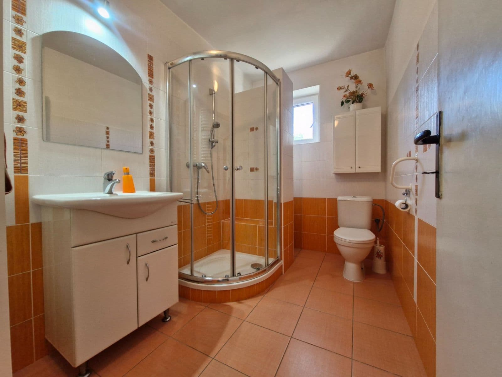 Predaj domu 142 m², pozemek 895 m², Dolná Trnovská, Žilina, Žilinský kraj Predaj domu 142 m², pozemek 895 m², Dolná Trnovská, Žilina, Žilinský kraj