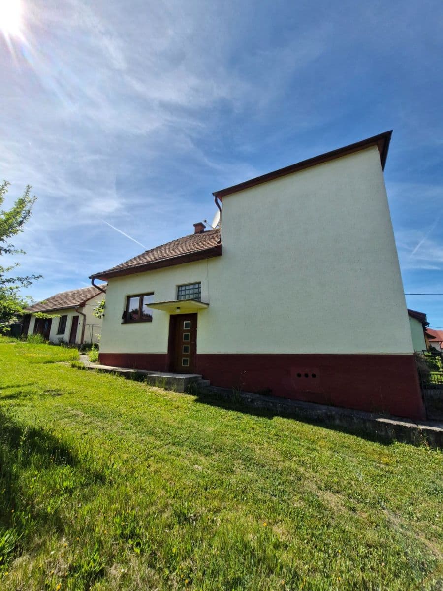 Predaj domu 142 m², pozemek 895 m², Dolná Trnovská, Žilina, Žilinský kraj Predaj domu 142 m², pozemek 895 m², Dolná Trnovská, Žilina, Žilinský kraj