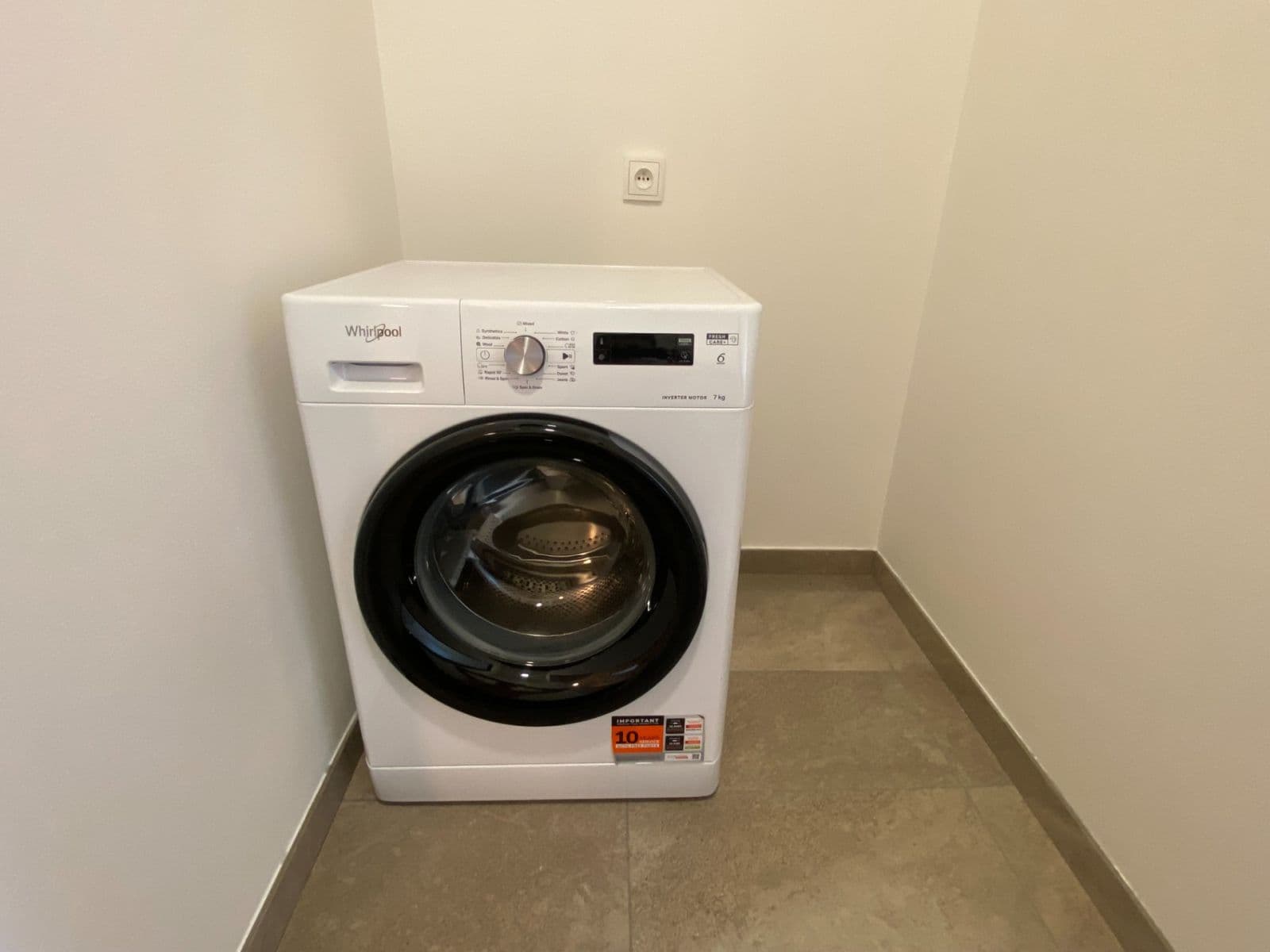 Prenájom bytu 1-izbový 18 m², Vazovova, Praha, Praha Prenájom bytu 1-izbový 18 m², Vazovova, Praha, Praha