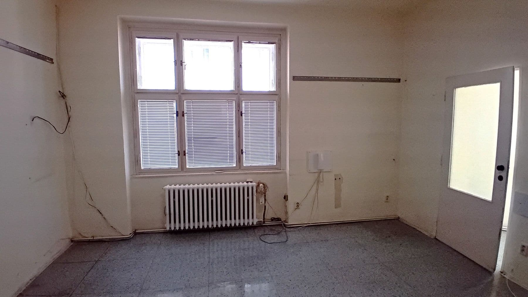 Prenájom nebytového priestoru 85 m², Hartigova, Praha, Praha Prenájom nebytového priestoru 85 m², Hartigova, Praha, Praha