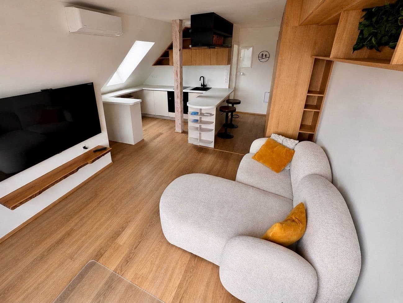 Prenájom bytu 1-izbový 35 m², Zeleného, Brno, Jihomoravský kraj Prenájom bytu 1-izbový 35 m², Zeleného, Brno, Jihomoravský kraj
